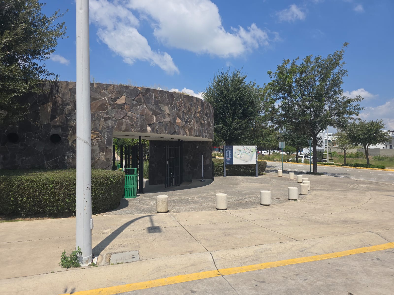 VENTA CASA PONTEVEDRA CAPITAL NORTE 79 en Fraccionamiento Valle Imperial, Zapopan - foto 31 de 46