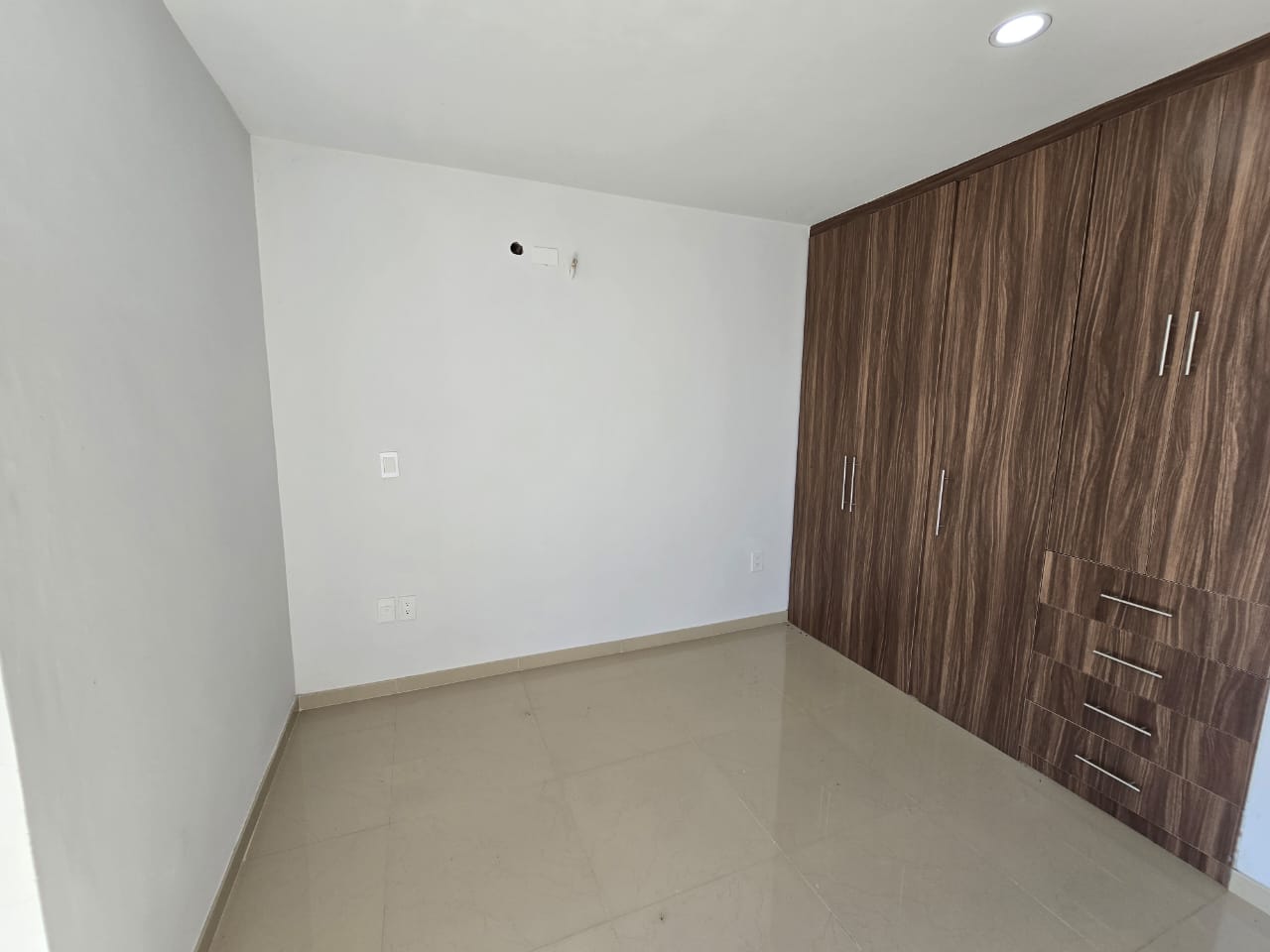 VENTA CASA PONTEVEDRA CAPITAL NORTE 79 en Fraccionamiento Valle Imperial, Zapopan - foto 4 de 46