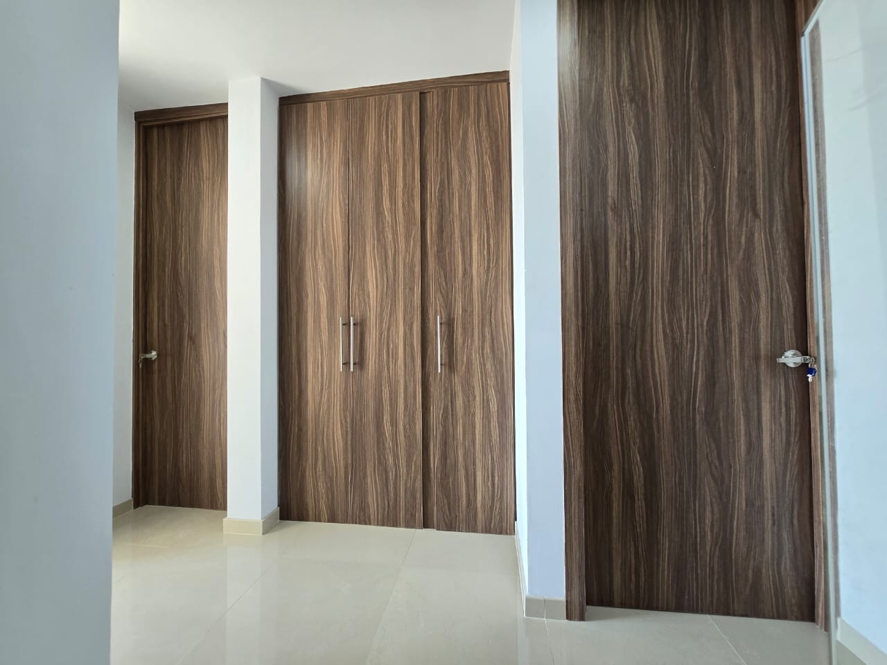 VENTA CASA PONTEVEDRA CAPITAL NORTE 79 en Fraccionamiento Valle Imperial, Zapopan - foto 11 de 46