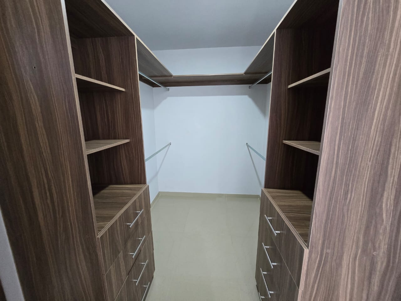 VENTA CASA PONTEVEDRA CAPITAL NORTE 79 en Fraccionamiento Valle Imperial, Zapopan - foto 14 de 46
