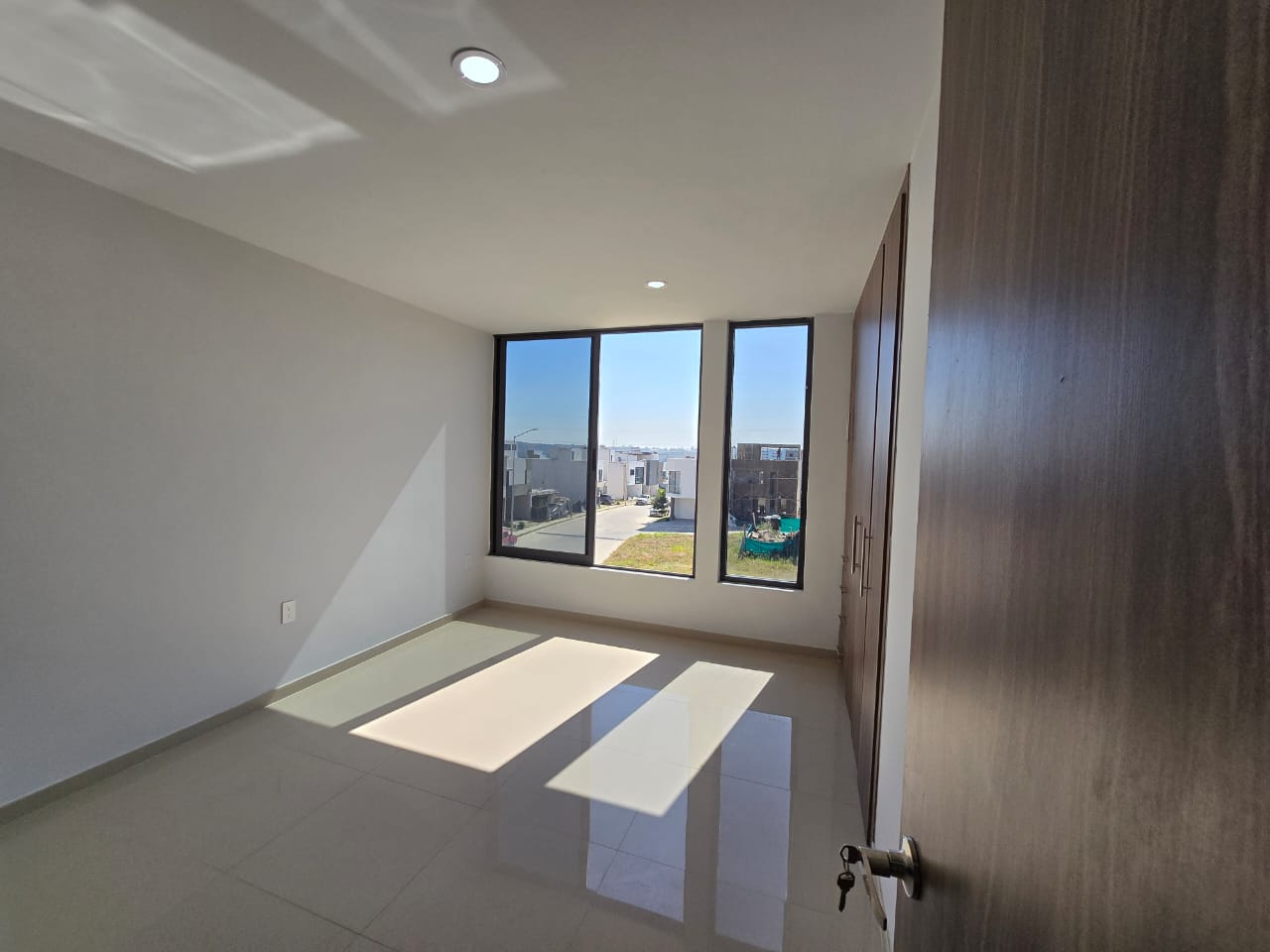 VENTA CASA PONTEVEDRA CAPITAL NORTE 79 en Fraccionamiento Valle Imperial, Zapopan - foto 19 de 46