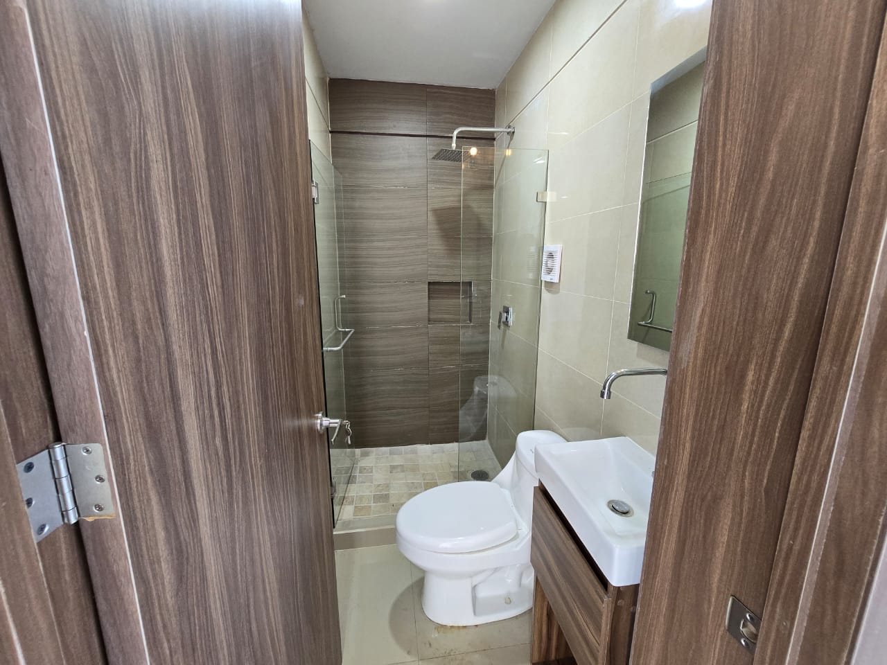 VENTA CASA PONTEVEDRA CAPITAL NORTE 79 en Fraccionamiento Valle Imperial, Zapopan - foto 5 de 46