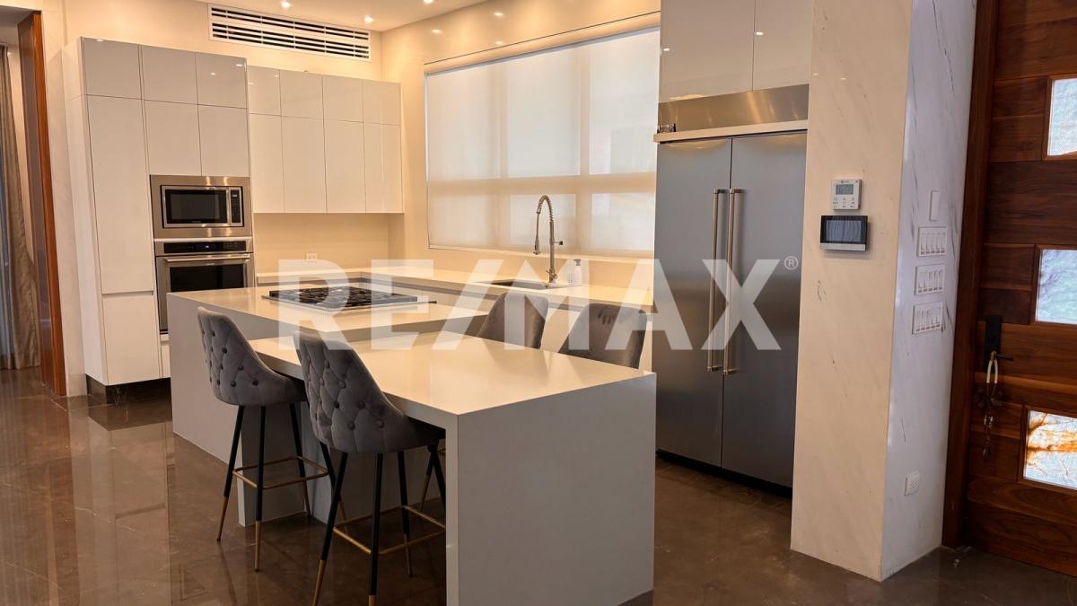 Home for sale in Monterrey