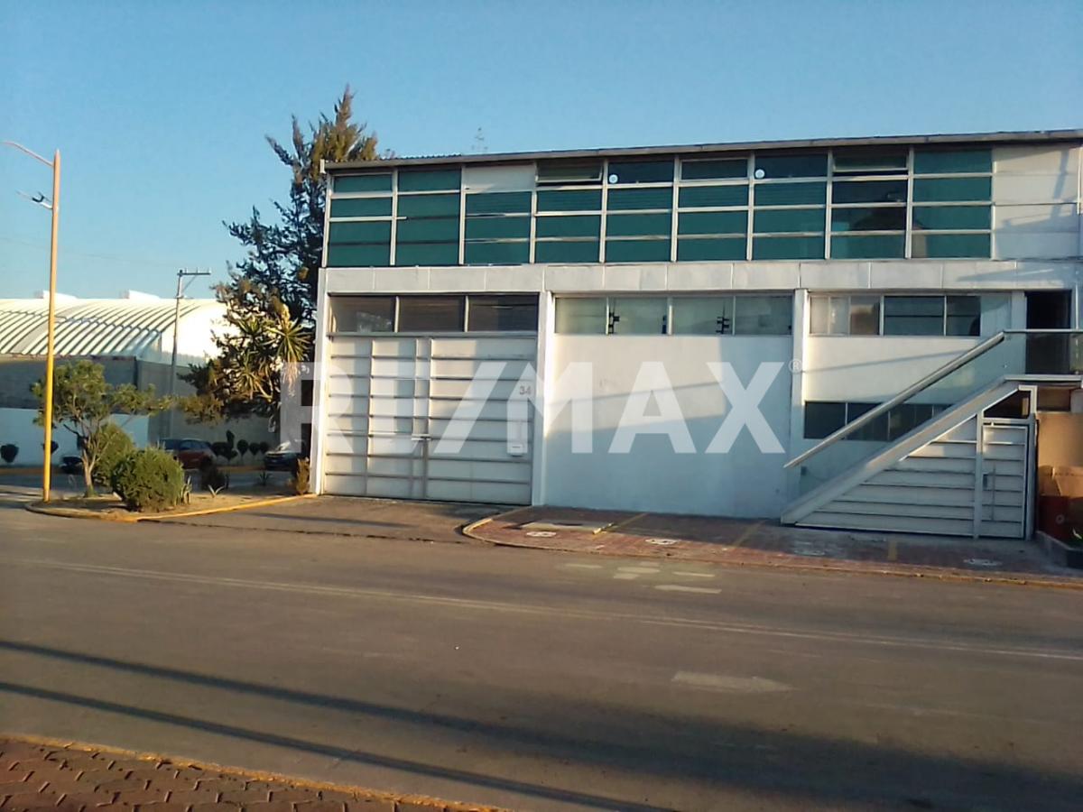 BODEGA COMERCIAL CON OFICINAS EN VENTA EN COMPLEJO INDUSTRIAL CUAMATLA
