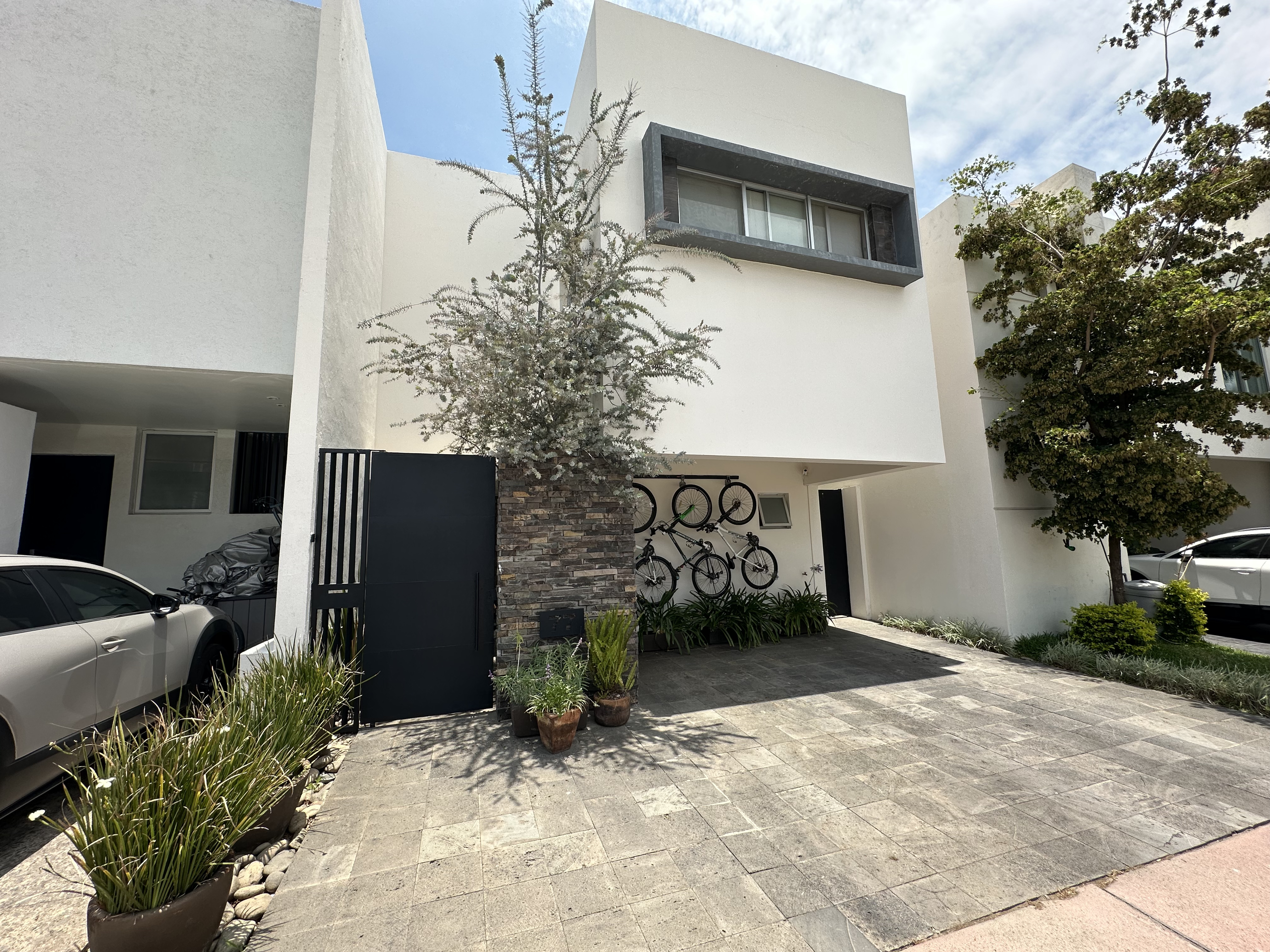 Casa en venta dentro de coto en solares en SOLARES, Zapopan - foto 2 de 40