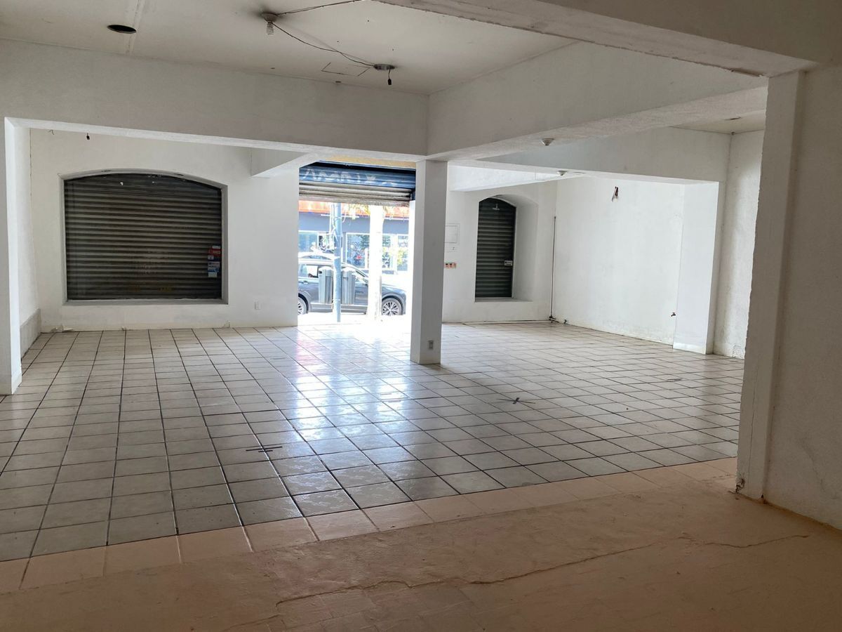 Local comercial en renta sobre Avenida Revolución en ANALCO, Guadalajara - foto 2 de 8