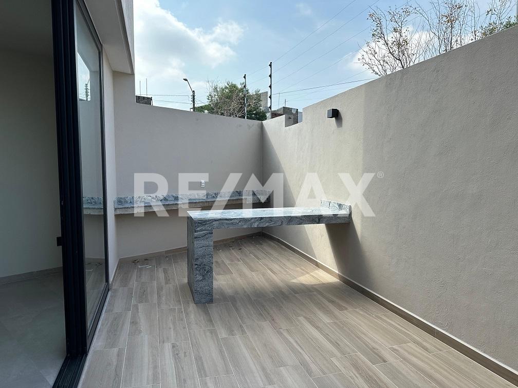 Casa nueva en venta dentro de coto LEVANA en Jocotán 