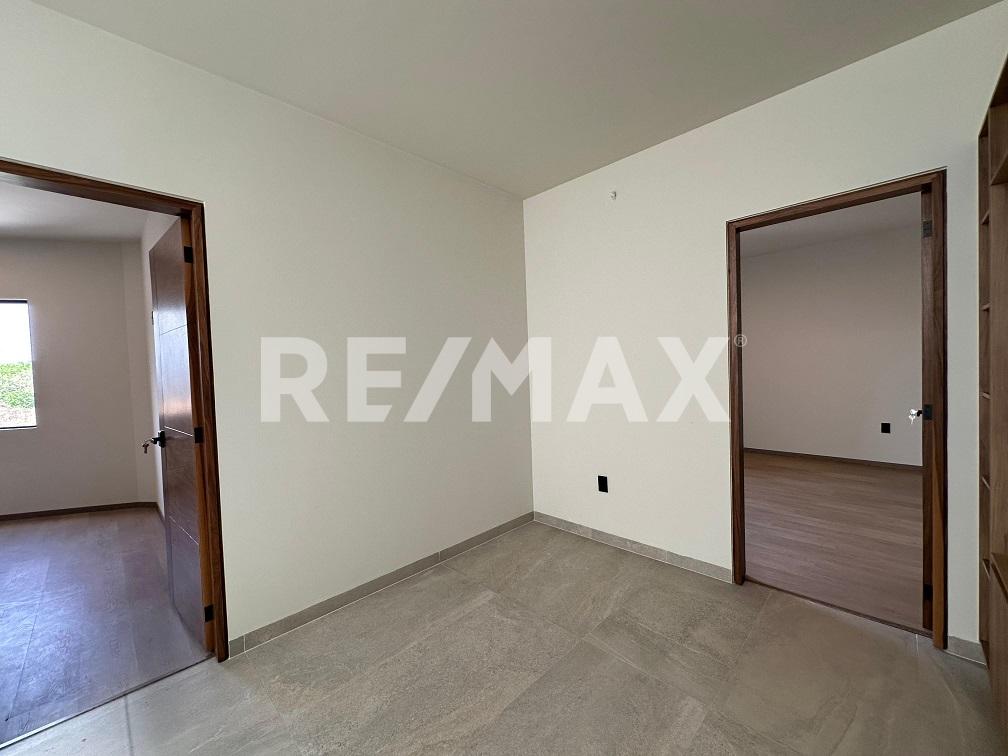 Casa nueva en venta dentro de coto LEVANA en Jocotán 