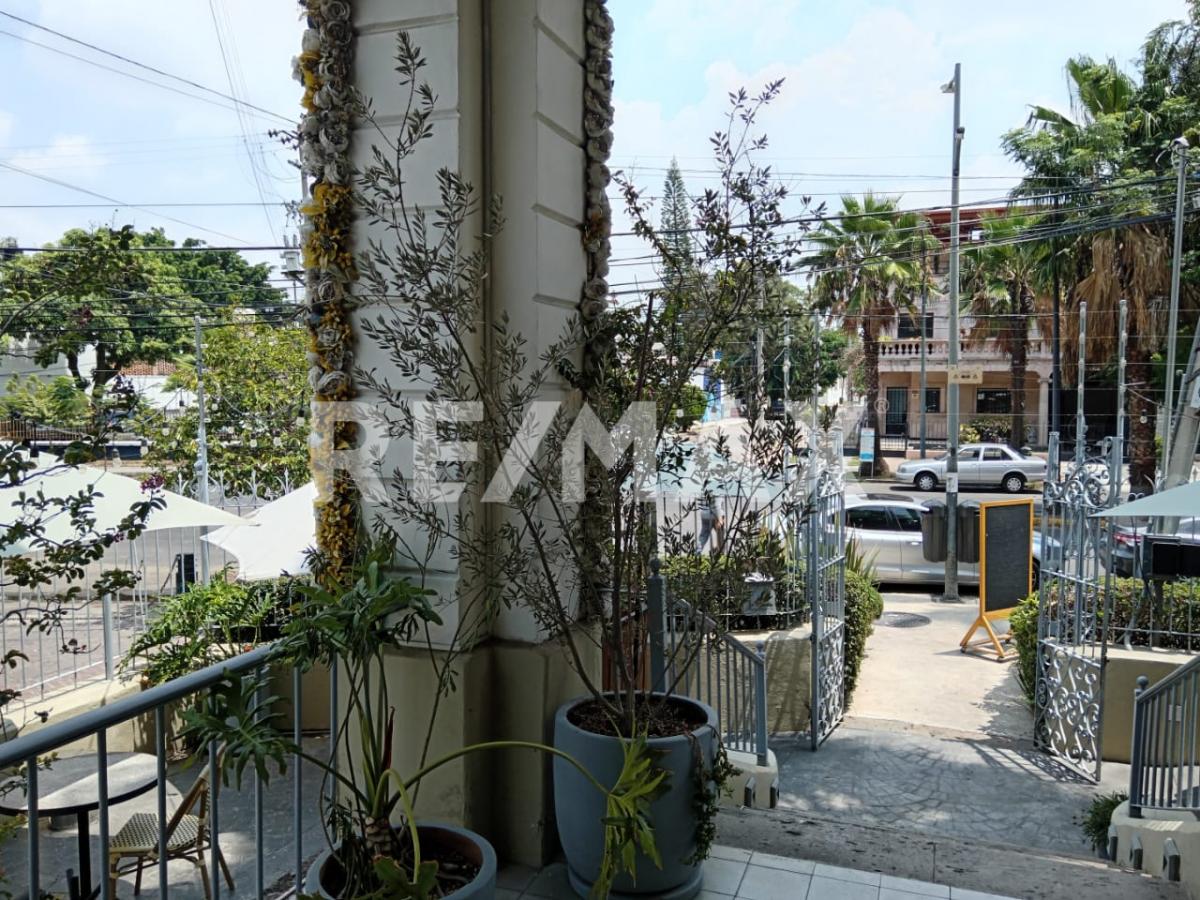 Casa Comercial en Venta en Colonia Americana