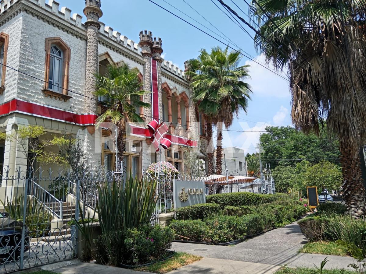 Casa Comercial en Venta en Colonia Americana