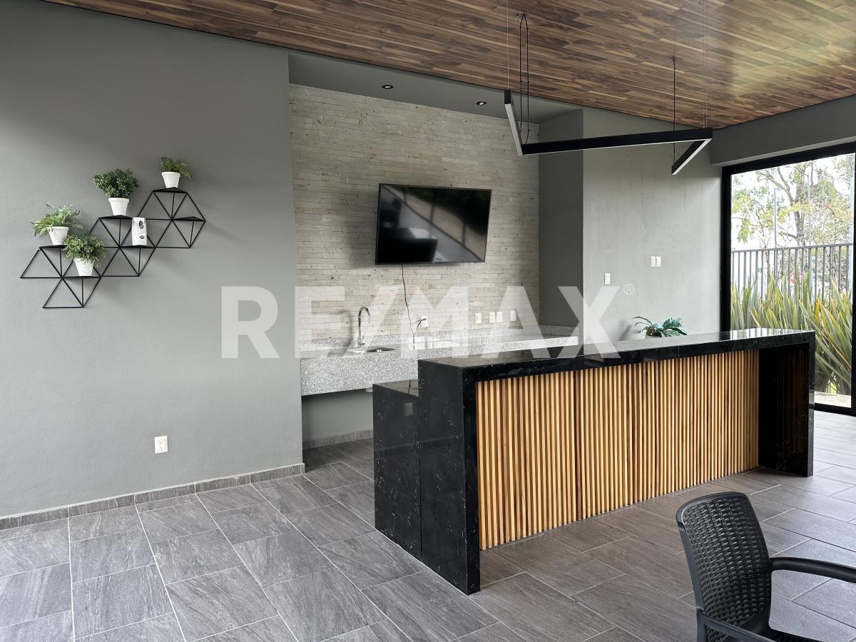 Casa en Renta Solares 