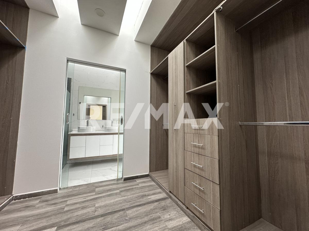 Casa en Venta en Solares 