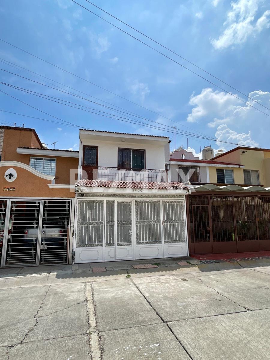 Casa en Venta en Las Alamedas Zapopan