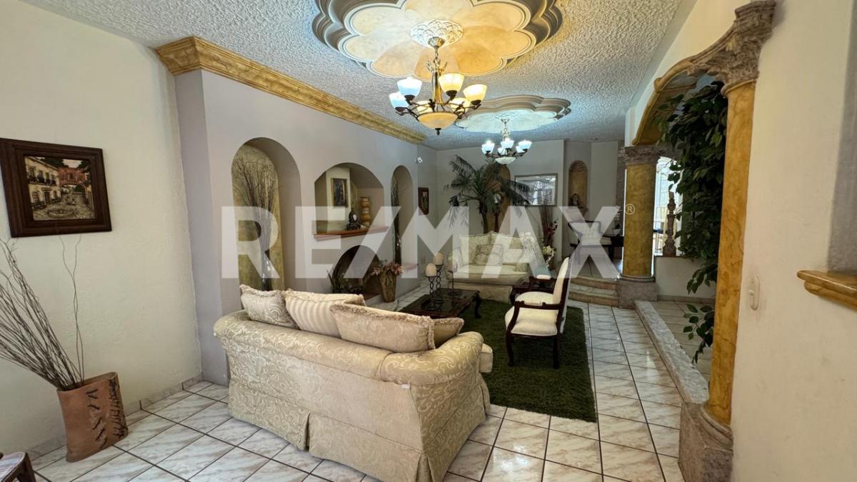 Casa en Venta en Jardines Universidad