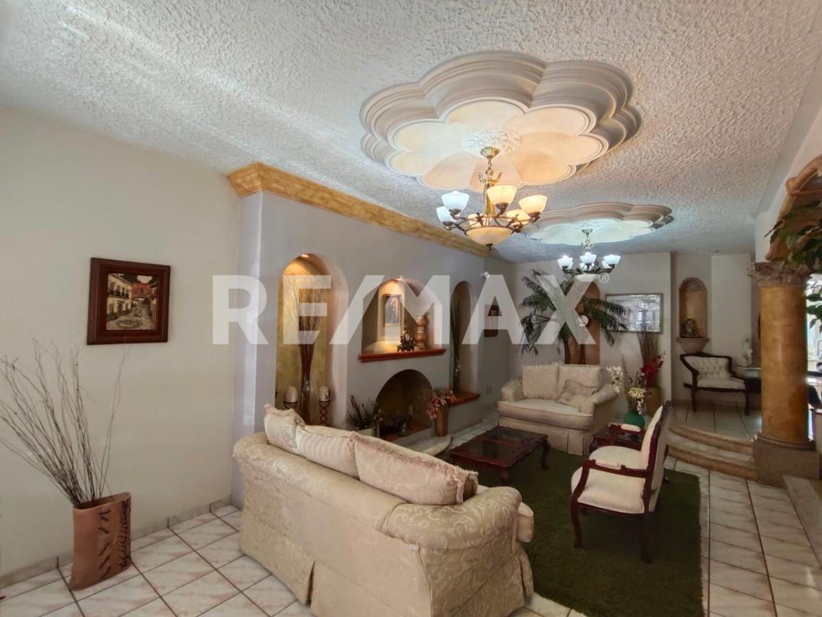 Casa en Venta en Jardines Universidad
