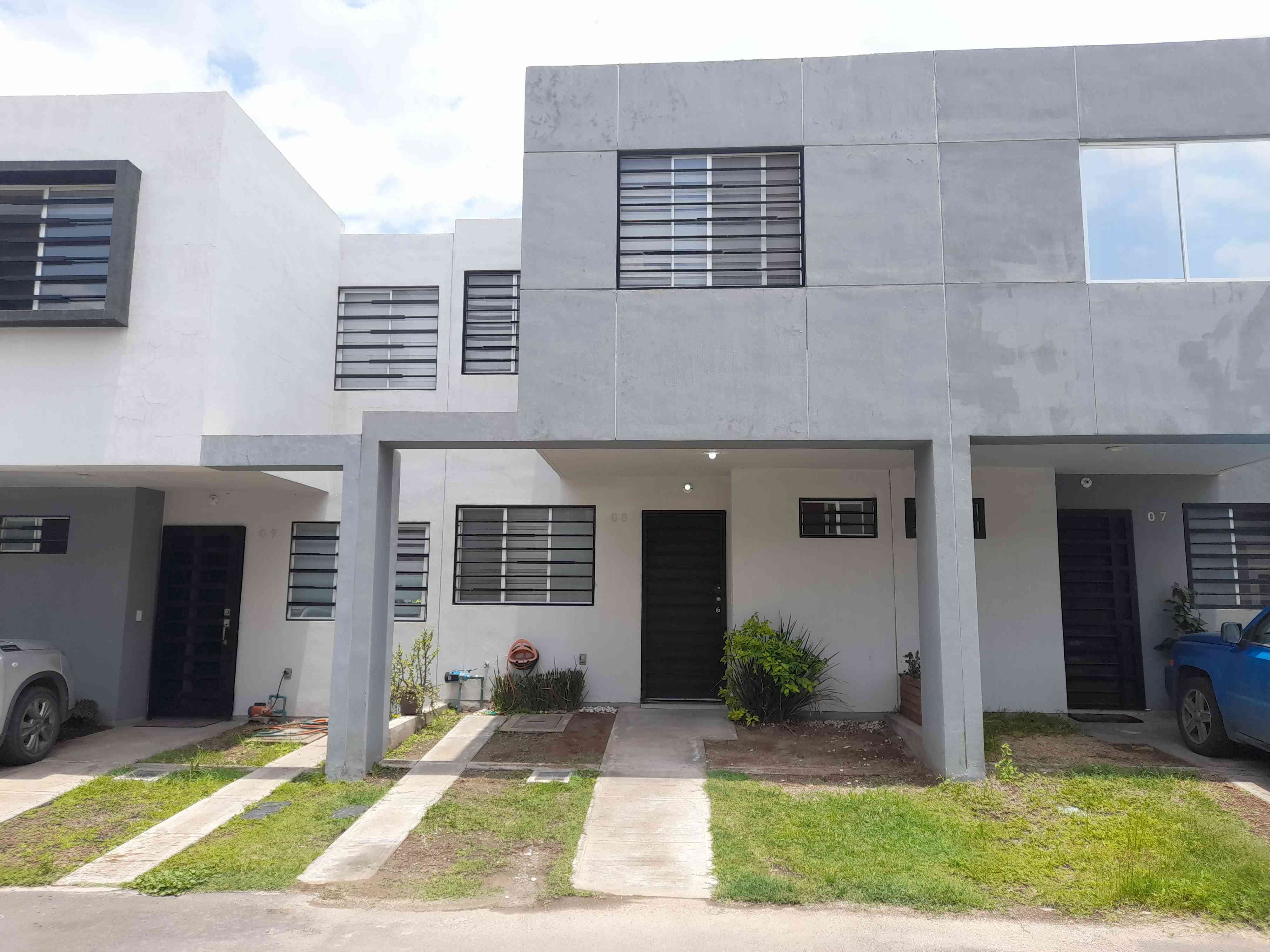 Casa en Coto Ciprés, Real del Valle en Fraccionamiento Real Del Valle , Tlajomulco de Zúñiga - foto 2 de 24