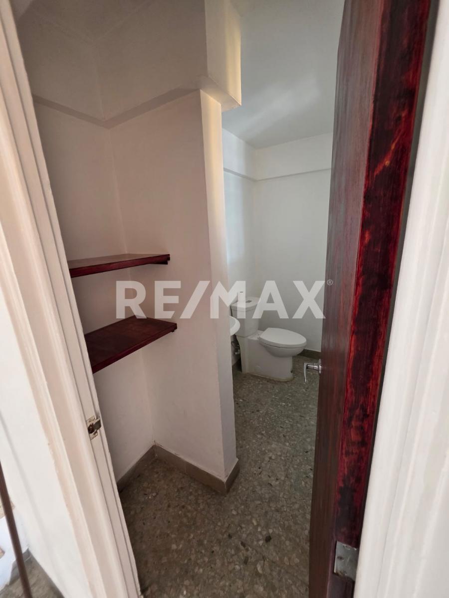 CASA EN RENTA LOMAS DE ATEMAJAC