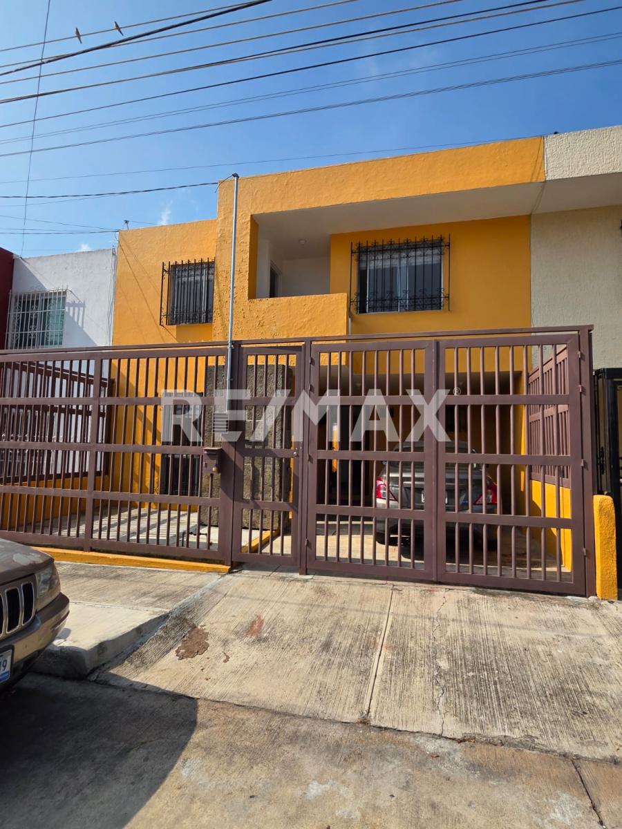 CASA EN RENTA LOMAS DE ATEMAJAC