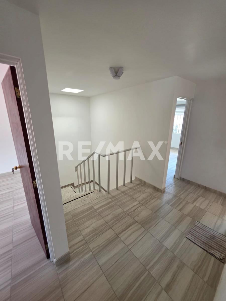 CASA EN RENTA LOMAS DE ATEMAJAC