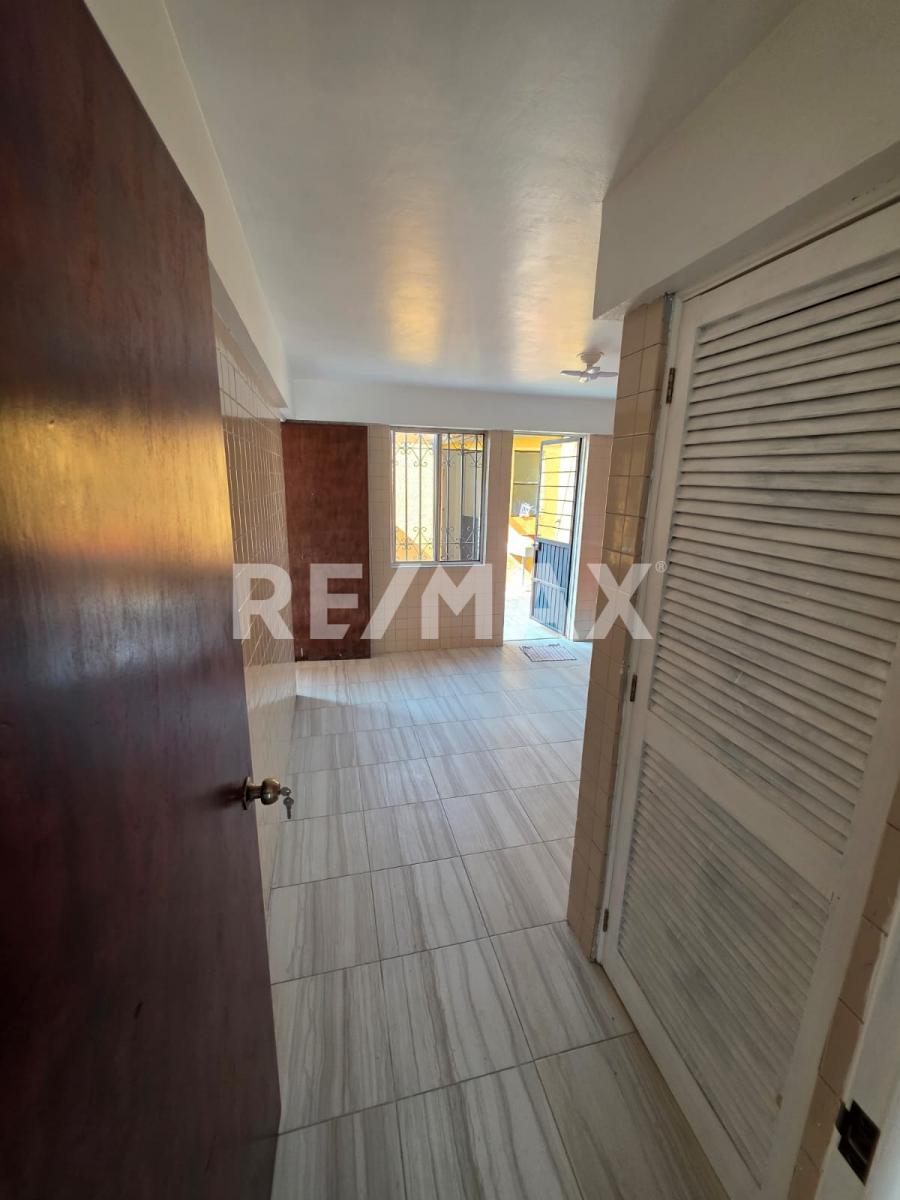 CASA EN RENTA LOMAS DE ATEMAJAC