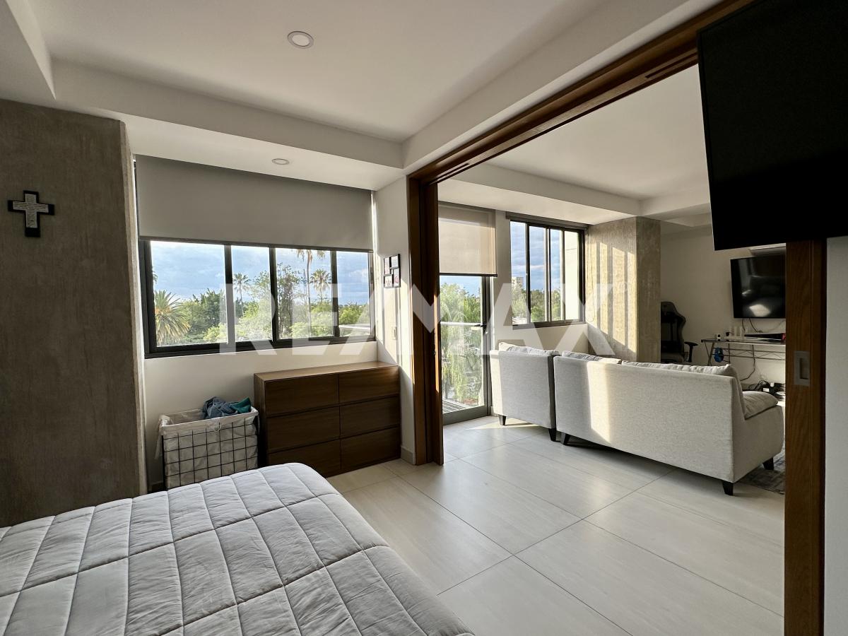 Departamento en Colomos Providencia 