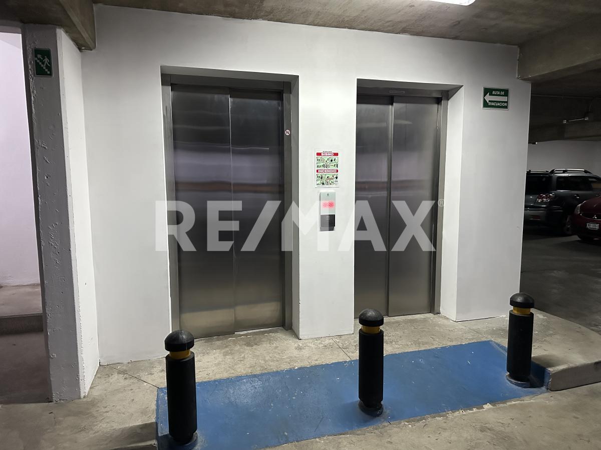 Departamento en Colomos Providencia 