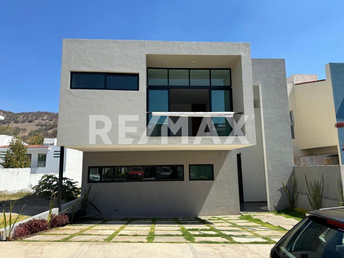Casa en Renta Bosques Santa Anita