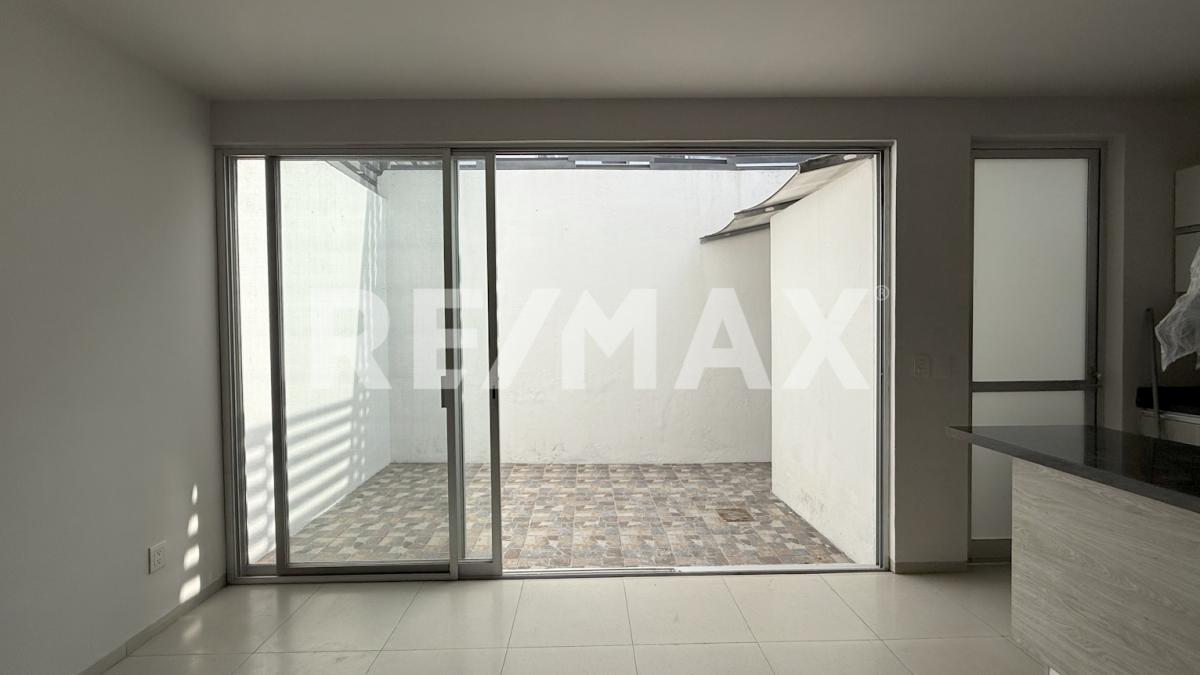 Casa en Renta Puerta Laurel Norte