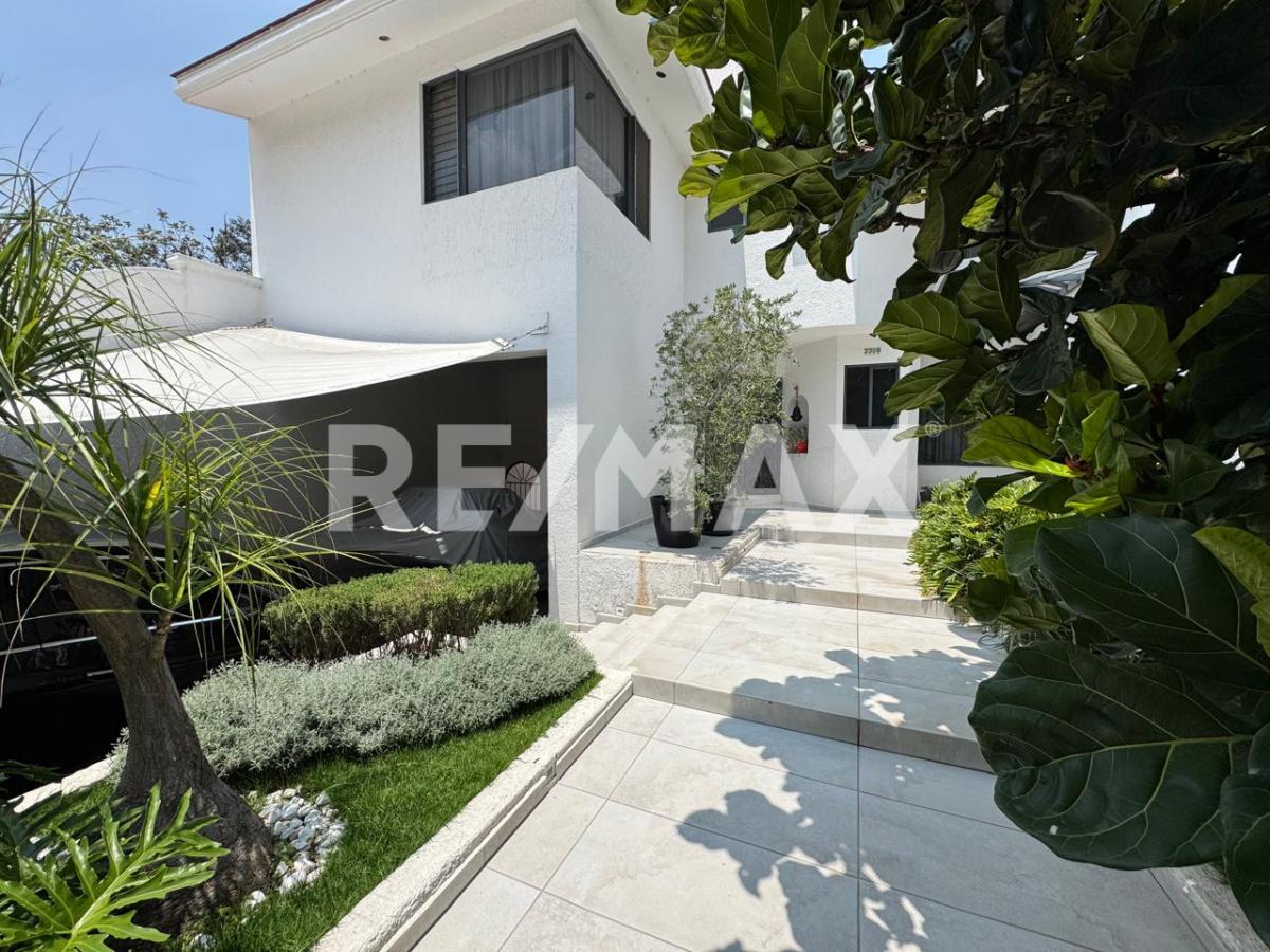Casa en Venta Bugambilias 