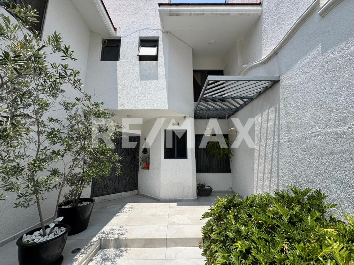 Casa en Venta Bugambilias 