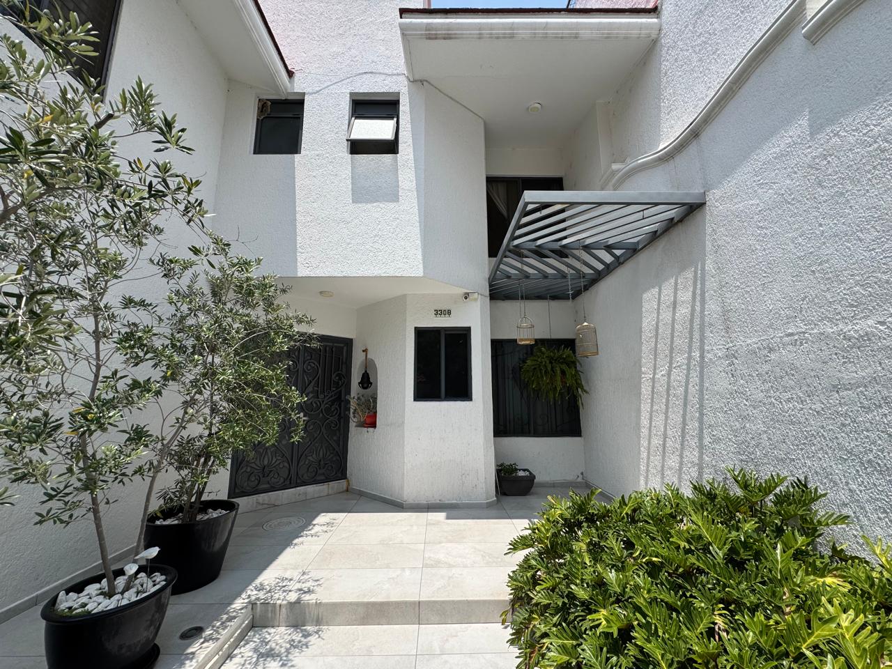 Casa en Venta Bugambilias  en Bugambilias, Zapopan - foto 4 de 41