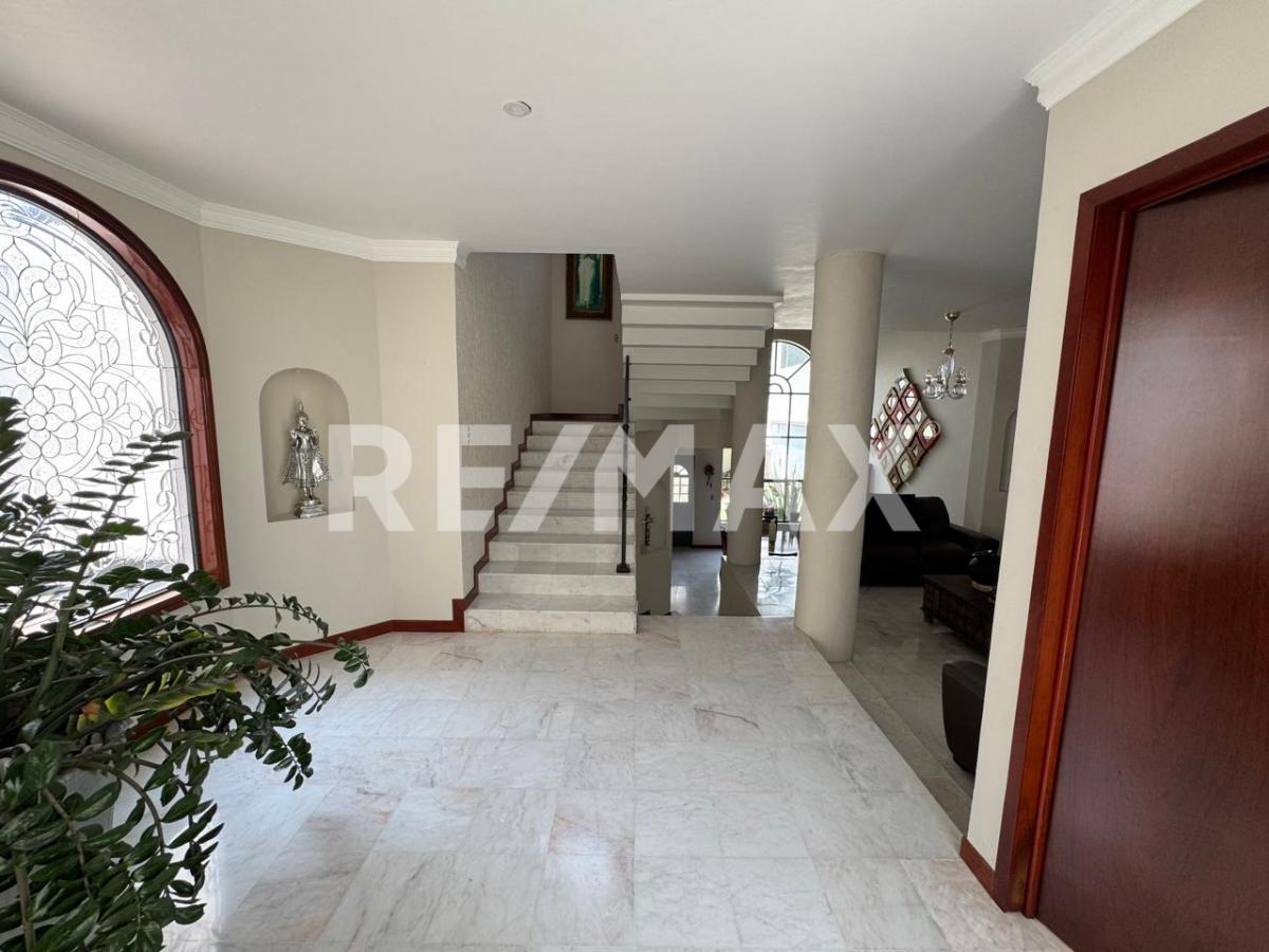 Casa en Venta Bugambilias 