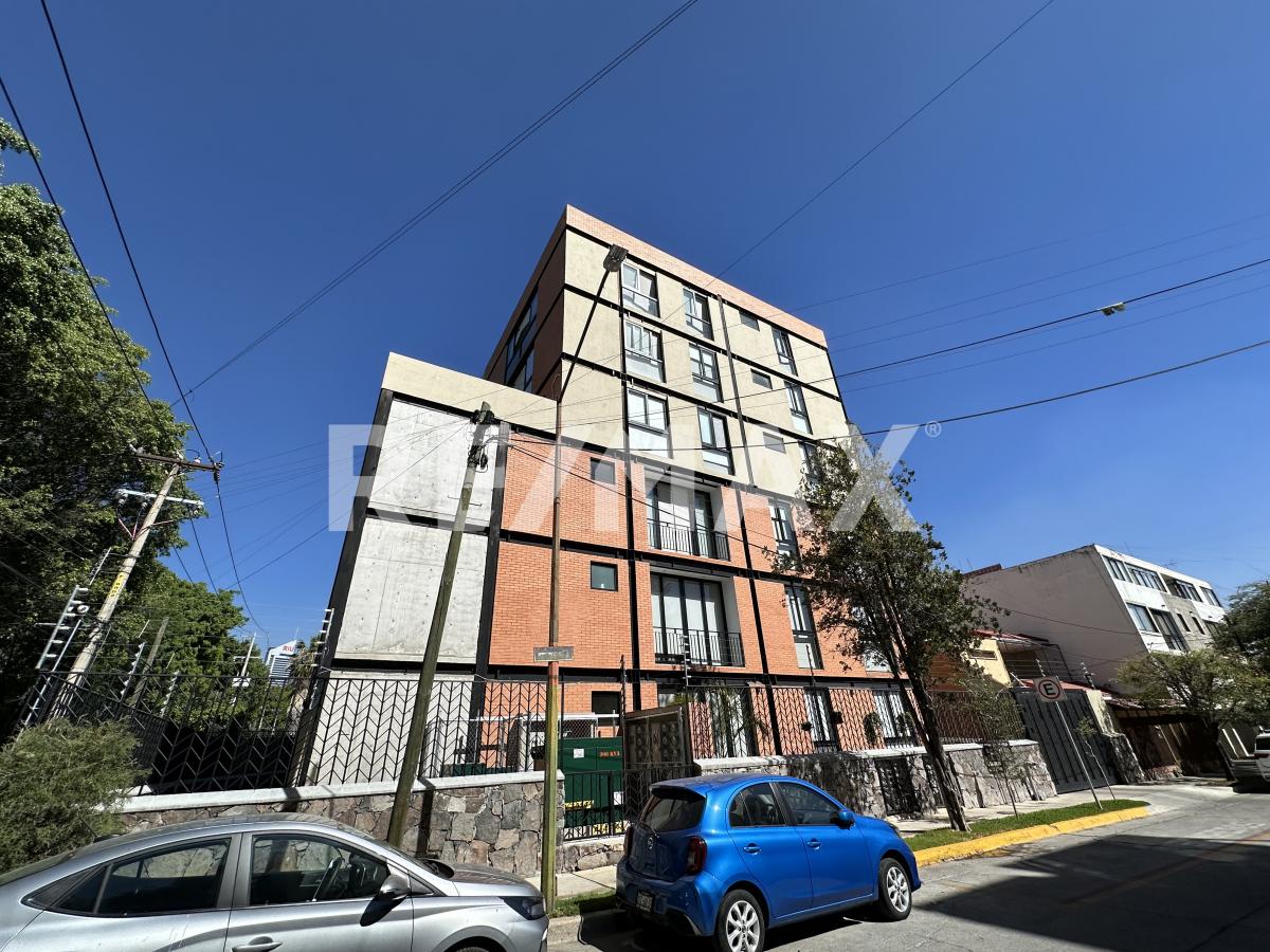 Departamento en venta en Jardines del Bosque 