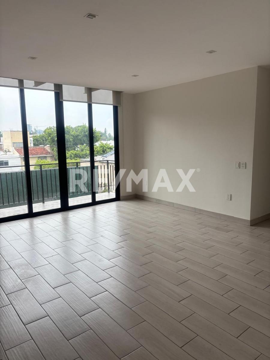 Departamento en venta en Jardines del Bosque 