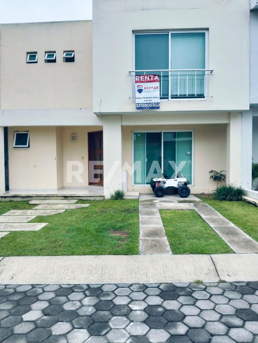 CASA EN RENTA 