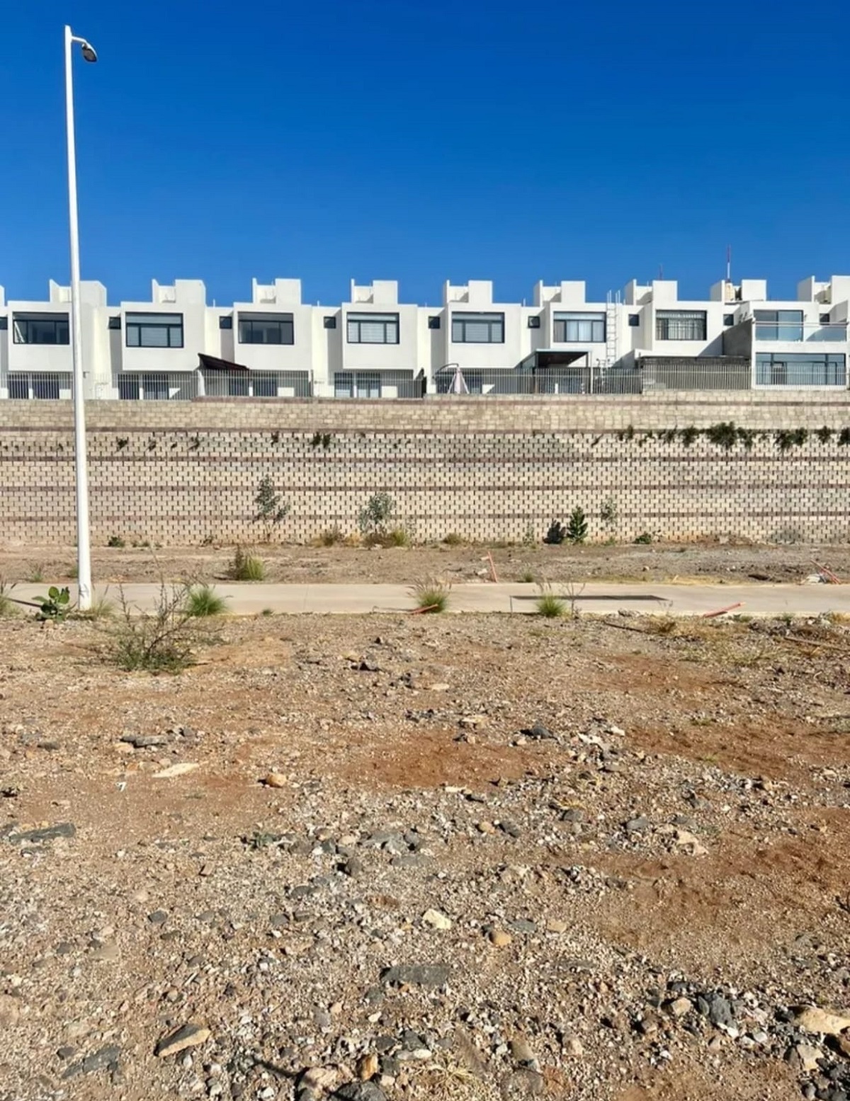TERRENO EN VENTA ZIMALTÁ en Pedregal del Bosque, San Pedro Tlaquepaque - foto 3 de 8