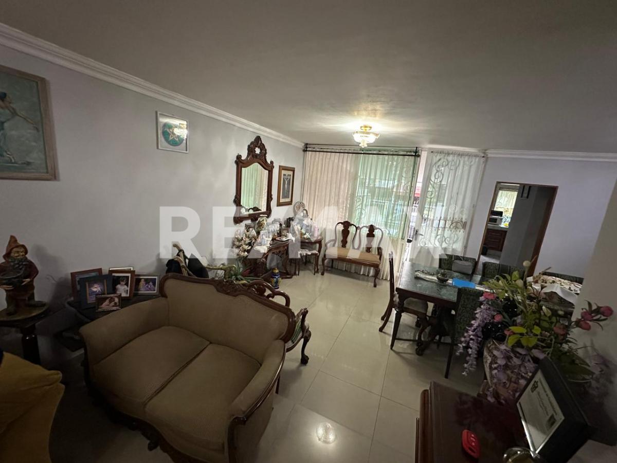 CASA EN VENTA EN LA COLONIA INDEPENDENCIA