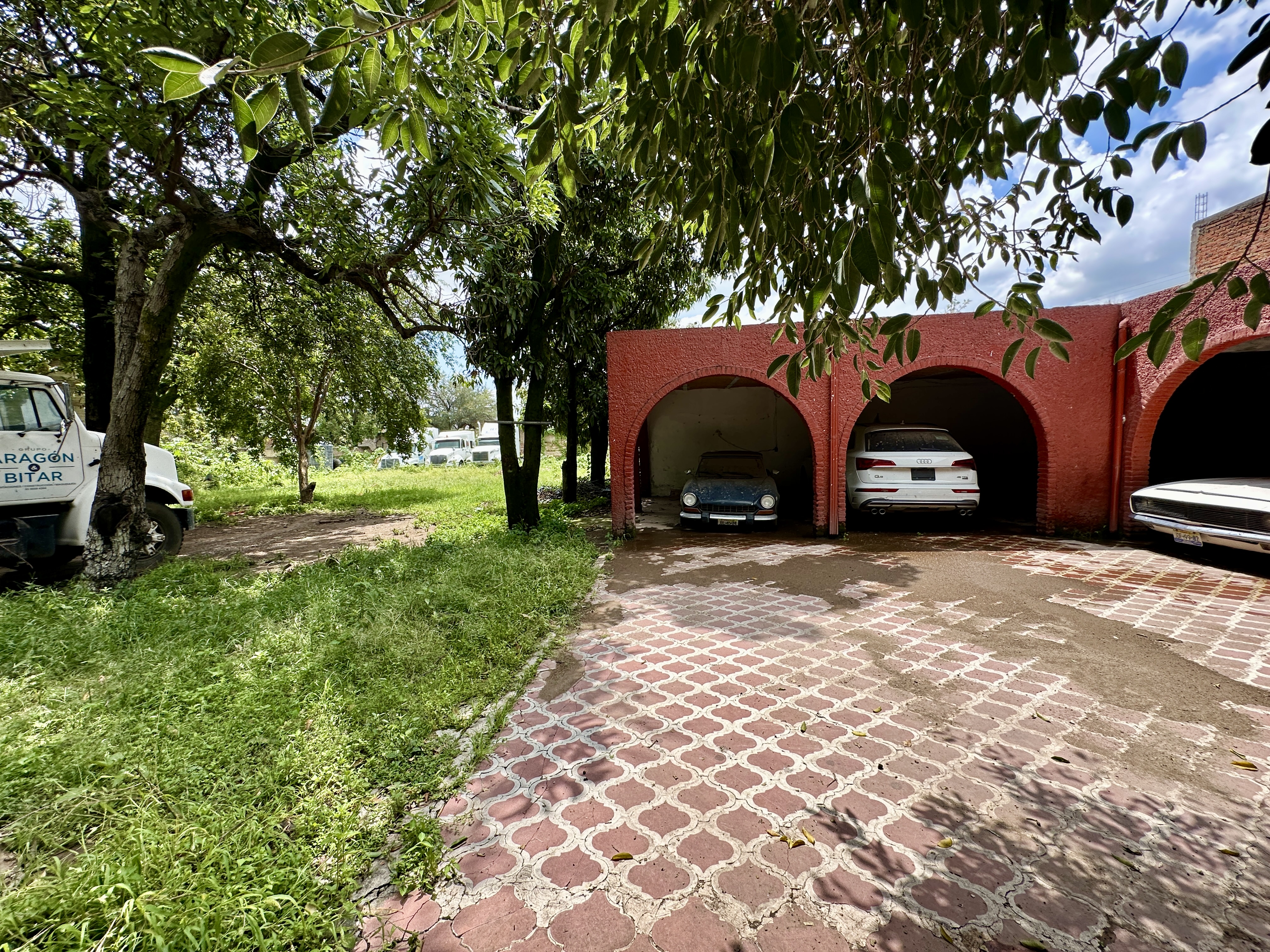 Terreno Ideal Para Desarrollar en Santa Maria Tequepexpan, San Pedro Tlaquepaque en Santa María Tequepexpan, San Pedro Tlaquepaque - foto 6 de 18