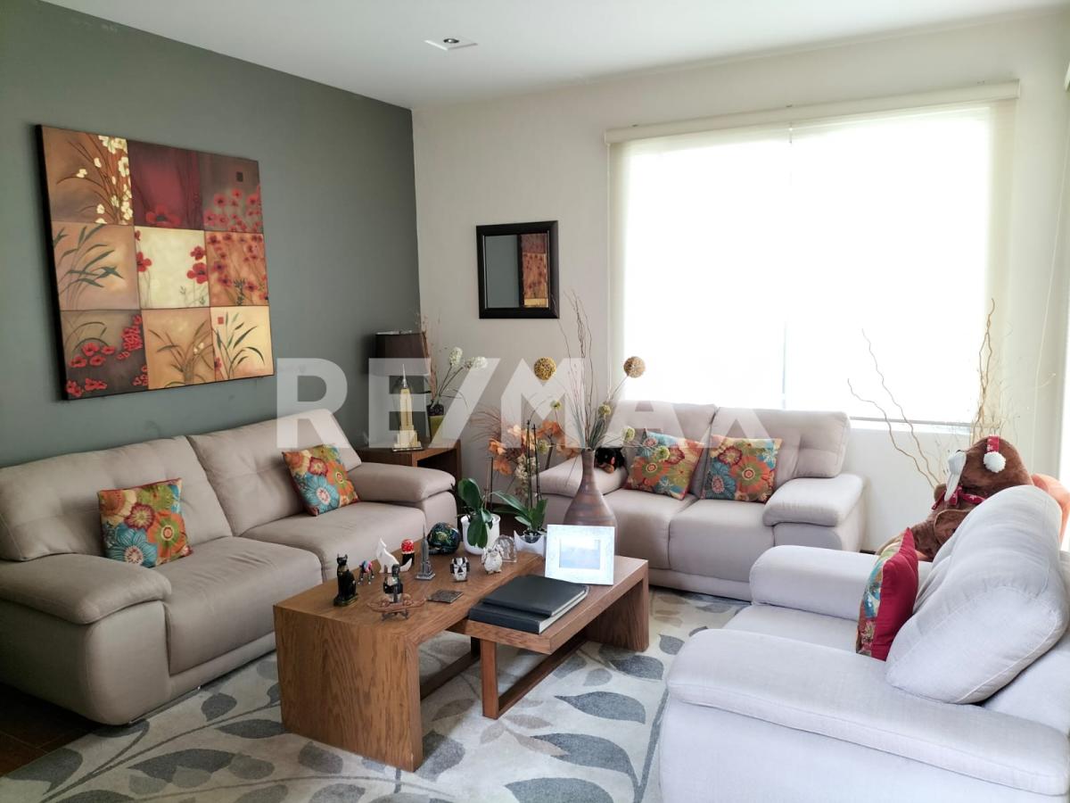 Casa en Venta en Jardines de Santa Anita