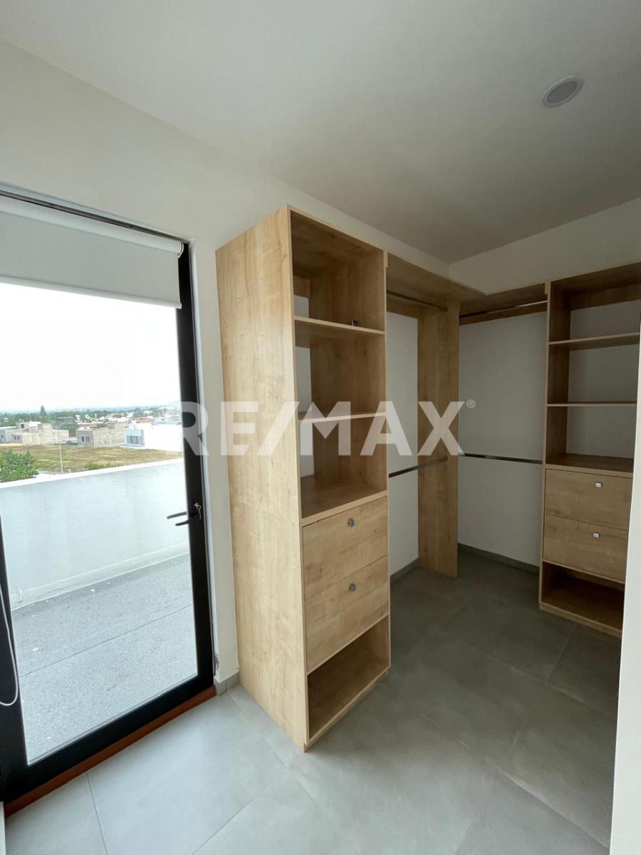 Casa en Venta en BOSQUES DE SANTA ANITA, Tlajomulco de Zúñiga - foto 14 de 34
