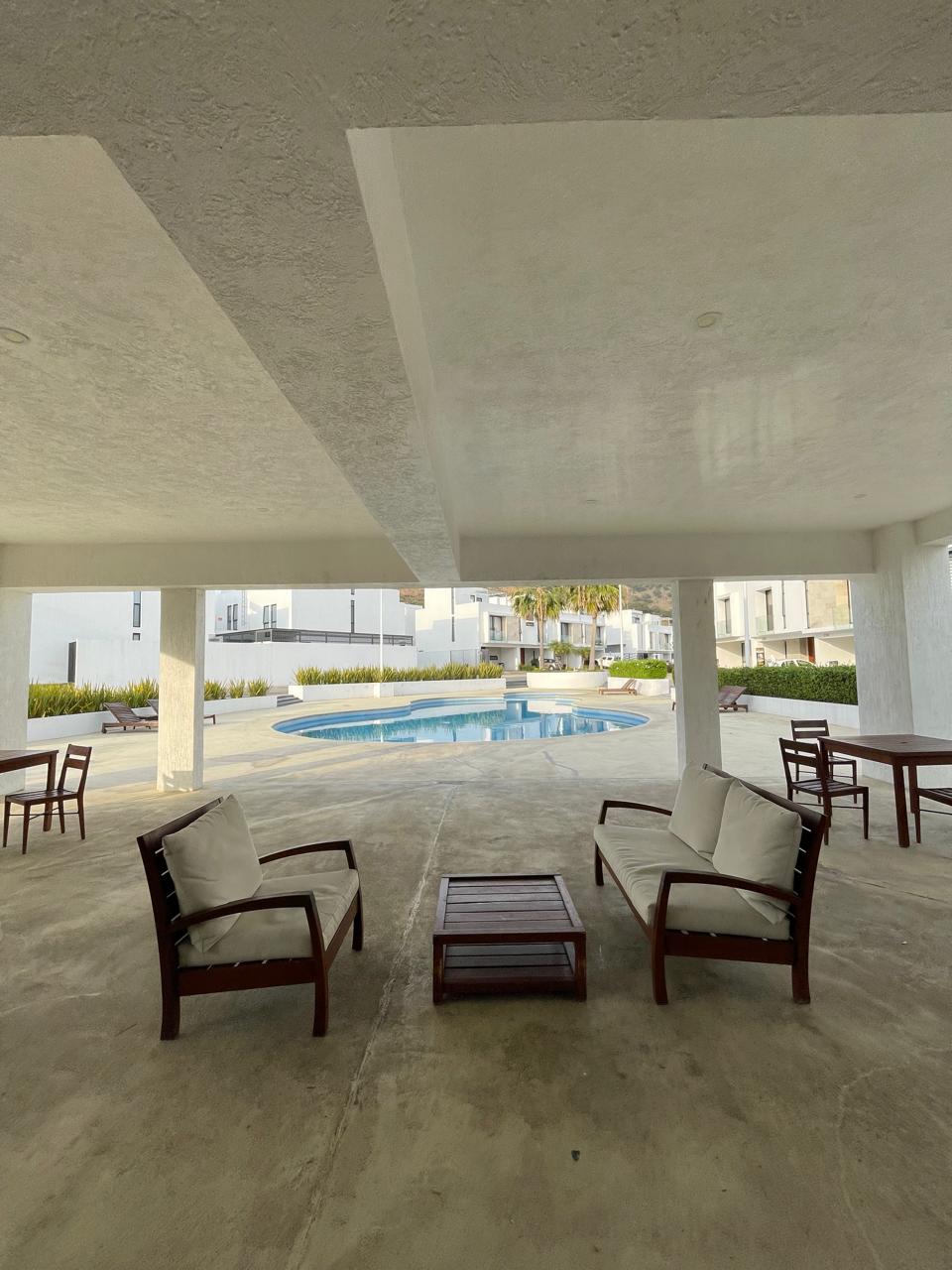 Casa en Venta en BOSQUES DE SANTA ANITA, Tlajomulco de Zúñiga - foto 27 de 34