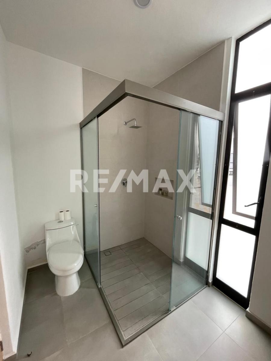 Casa en Venta en BOSQUES DE SANTA ANITA, Tlajomulco de Zúñiga - foto 8 de 34