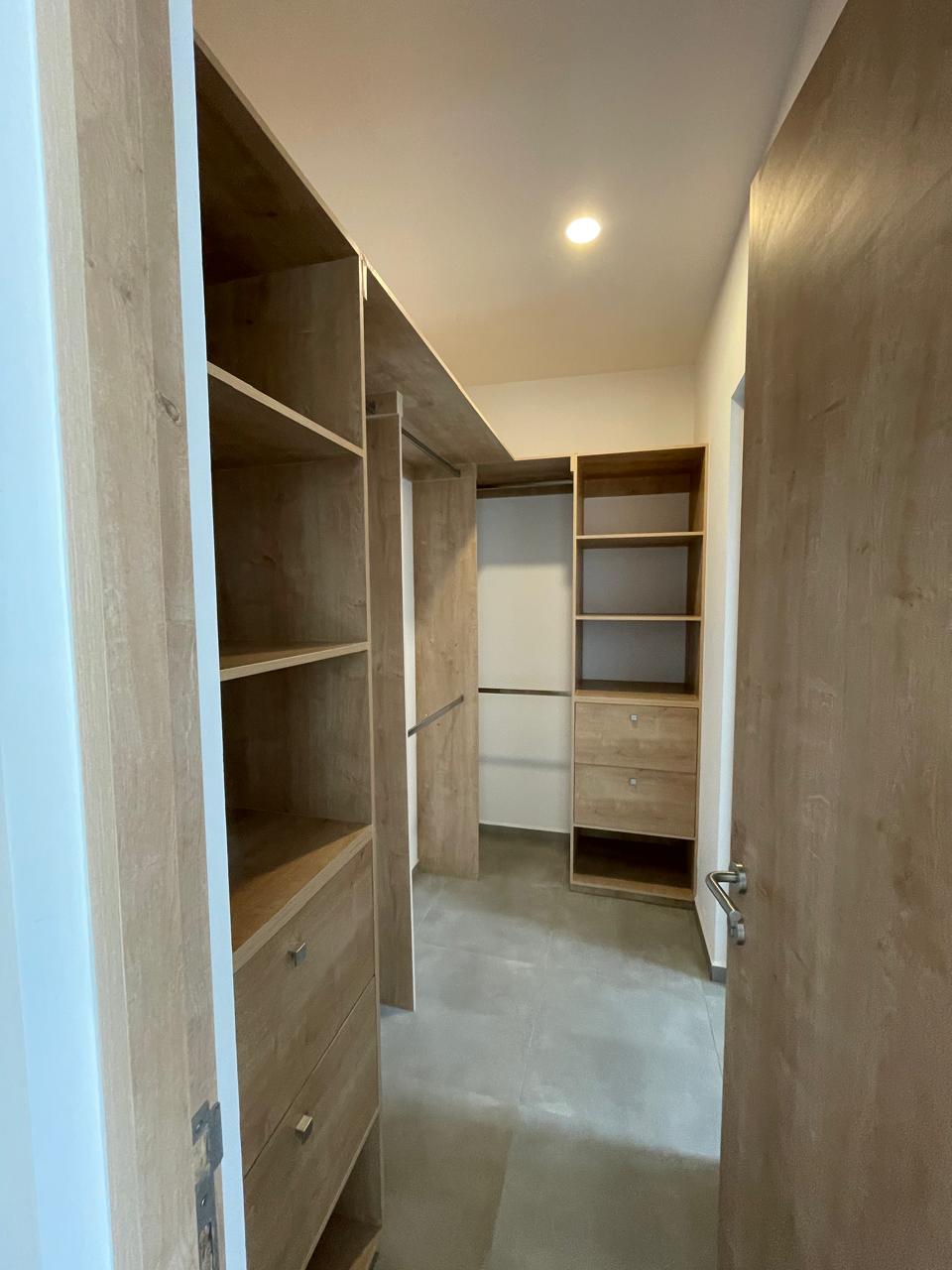 Casa en Venta en BOSQUES DE SANTA ANITA, Tlajomulco de Zúñiga - foto 5 de 34