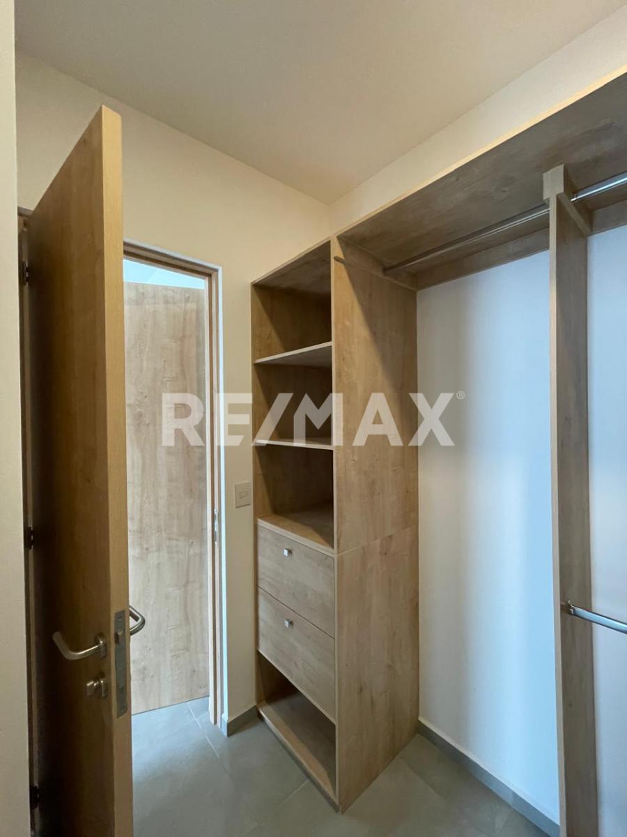Casa en Venta en BOSQUES DE SANTA ANITA, Tlajomulco de Zúñiga - foto 10 de 34