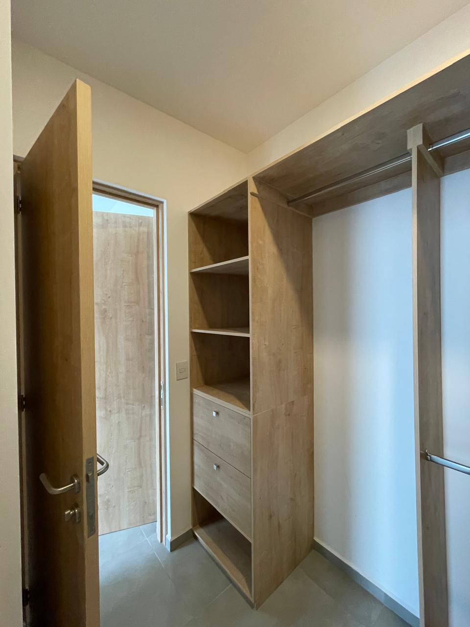Casa en Venta en BOSQUES DE SANTA ANITA, Tlajomulco de Zúñiga - foto 10 de 34