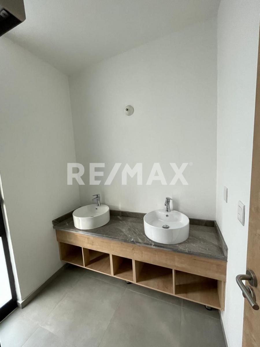 Casa en Venta en BOSQUES DE SANTA ANITA, Tlajomulco de Zúñiga - foto 9 de 34