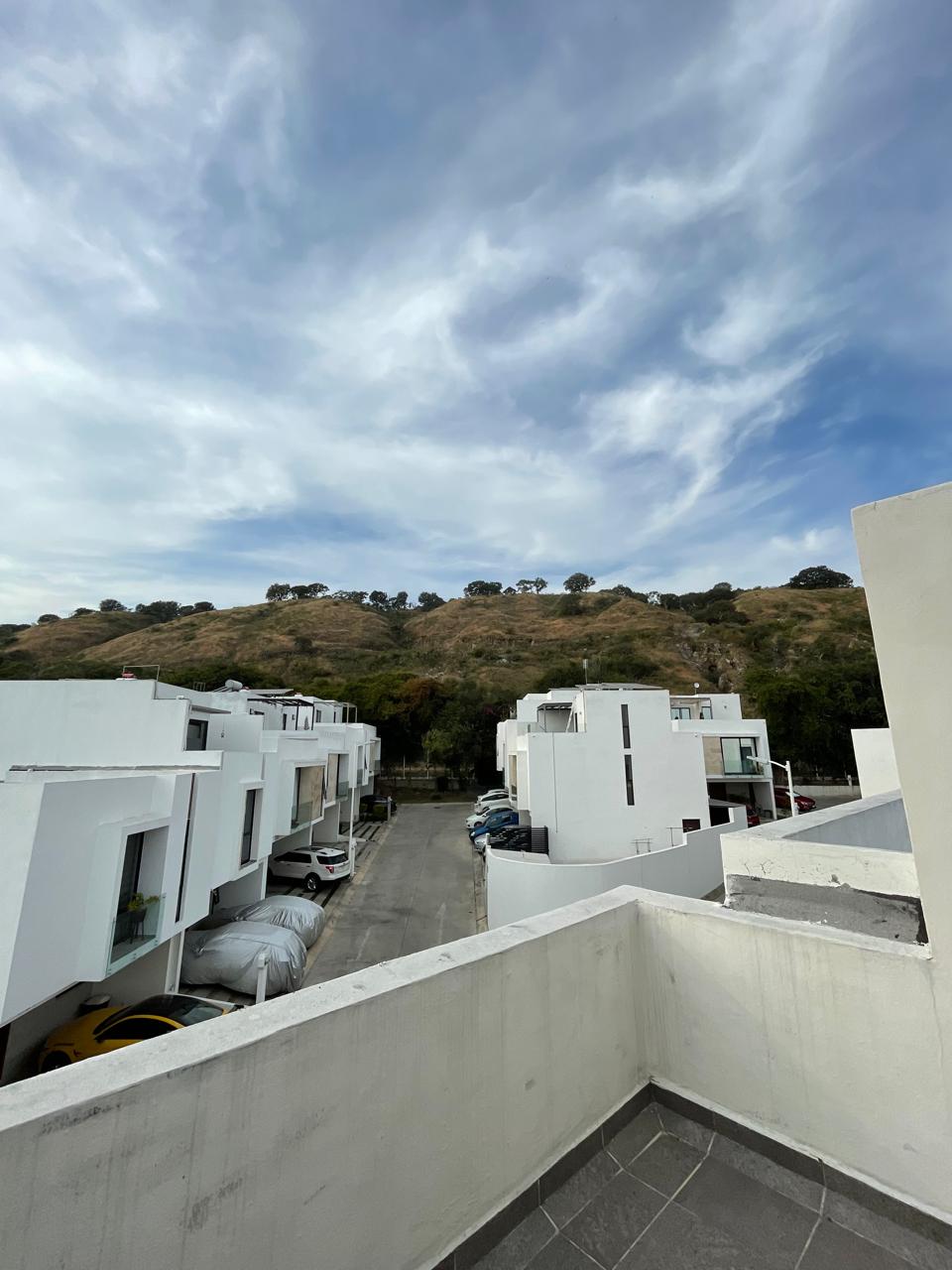 Casa en Venta en BOSQUES DE SANTA ANITA, Tlajomulco de Zúñiga - foto 12 de 34