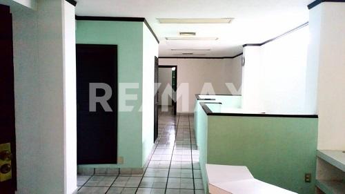 Oficina - Comercial en Renta