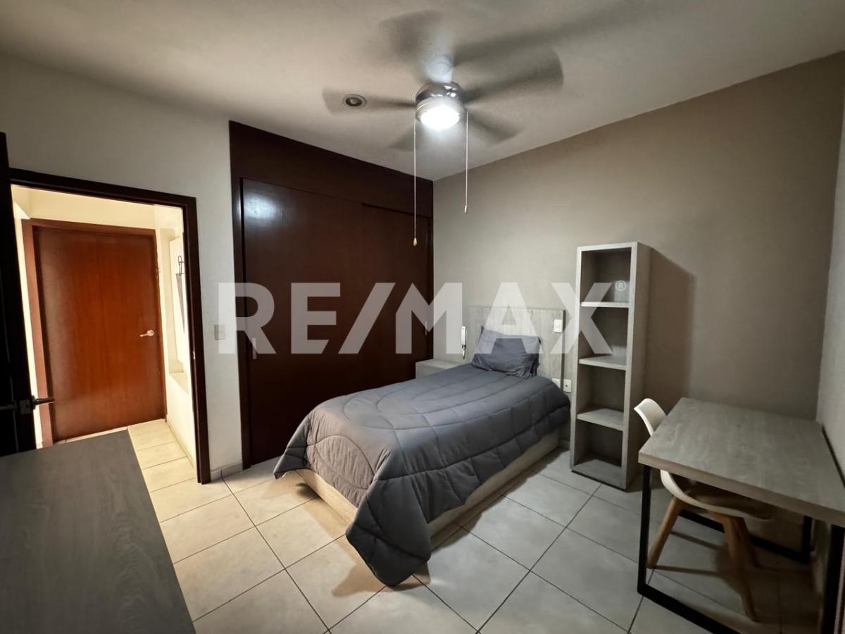 Casa Comercial en Venta en La Perla en LA PERLA, Guadalajara - foto 19 de 40