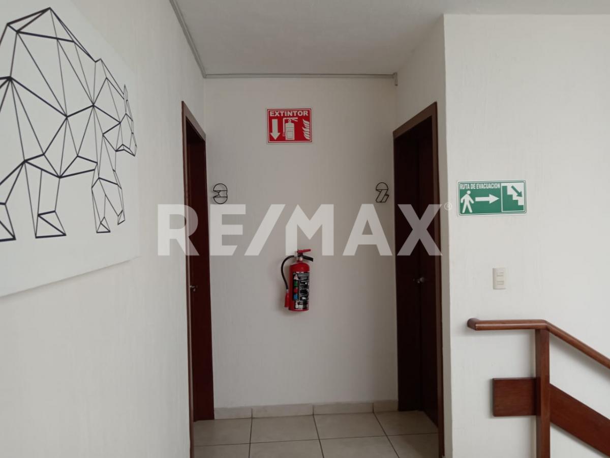 Casa Comercial en Venta en La Perla en LA PERLA, Guadalajara - foto 25 de 40